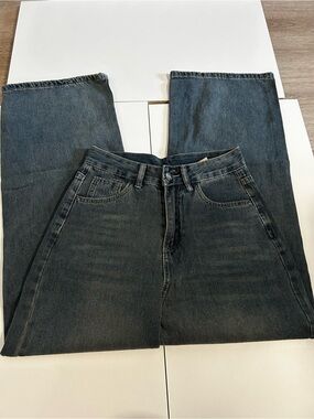 Classic Women’s Dark Wash Jeans